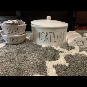 Rae Dunn tortilla set